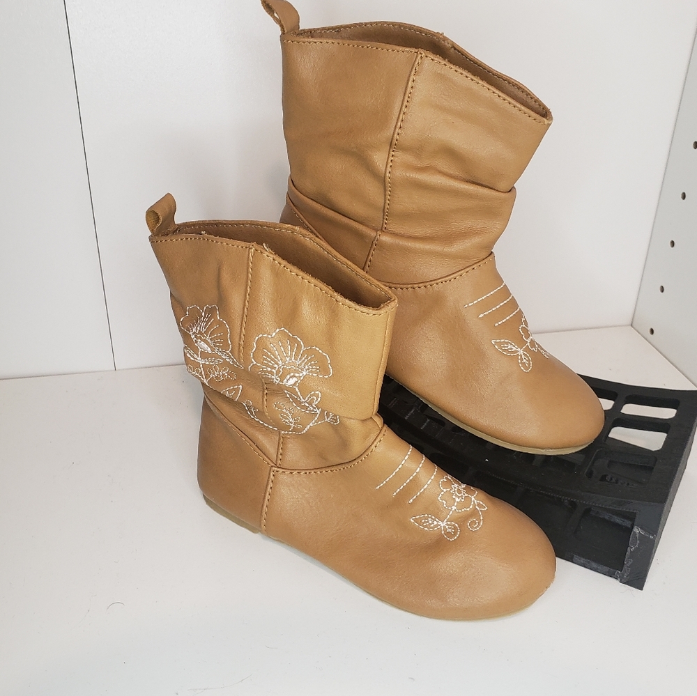 Girls size 9 cowgirl boots